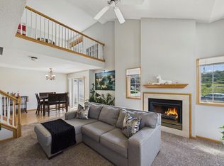 1781 Stone Meadow Blvd, Shakopee, MN 55379