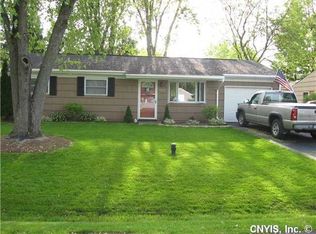 7937 Areopagitica Ave, Bridgeport, NY 13030