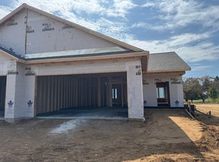 141 Lexington Pointe Dr, Niles, MI 49120