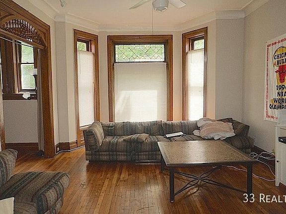 4th image of 2626 N Wilton Ave APT 2