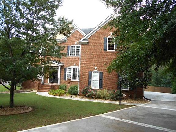 2nd image of 2945 Fredrick Dr