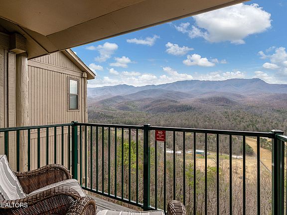 4th image of 3710 Weber Rd #307-C