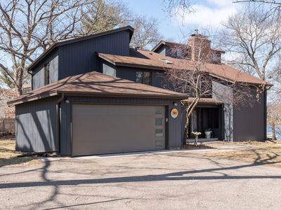 701 Heinel Cir, Roseville, MN, 55113