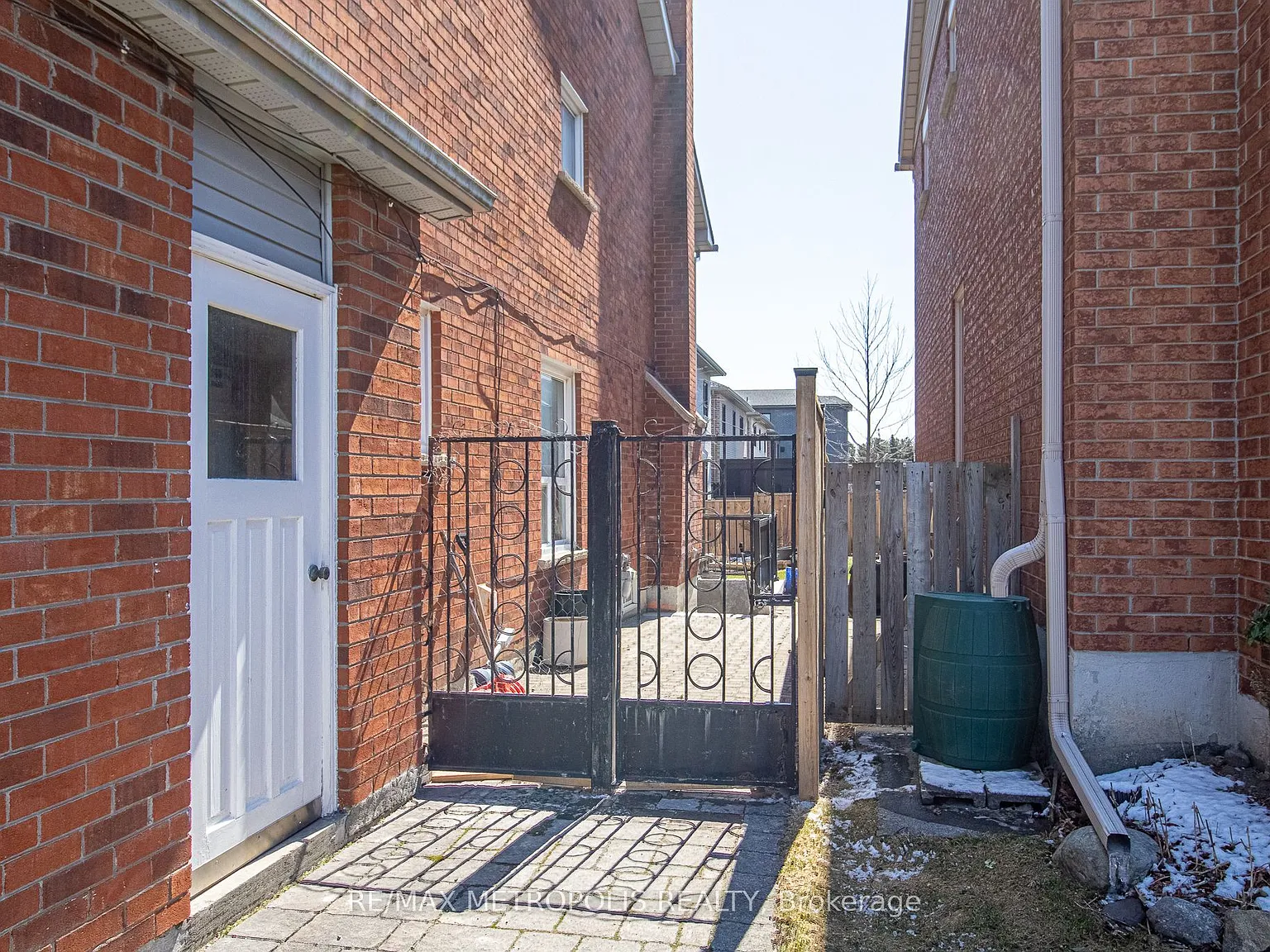 2 bed, $1,750 — Photo 2