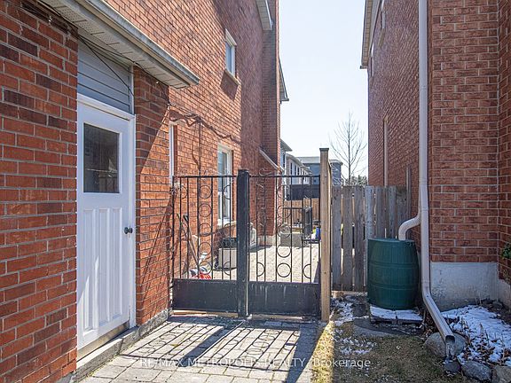 2nd image of 507 Charnwood Ct #Basement