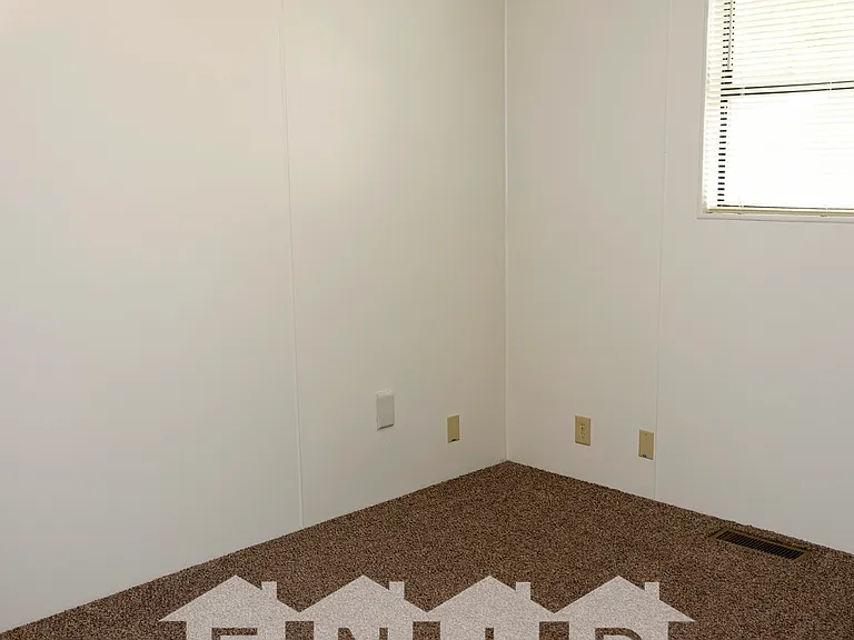 1006 E Park St — Photo 14
