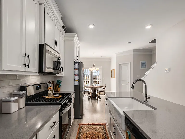 154 Burkitt Commons Ave — Photo 8