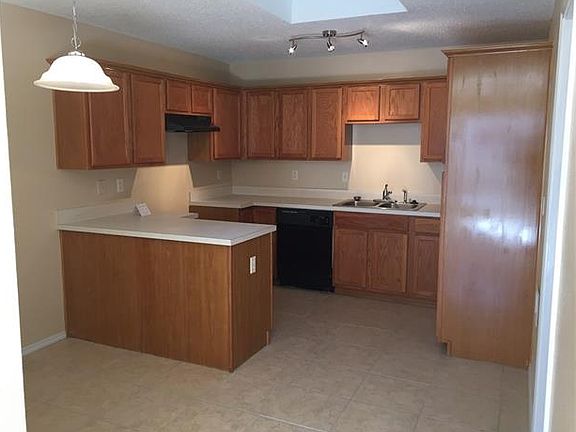 2nd image of 4201 N Coral Springs Dr