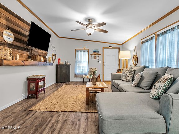 2nd image of 610 Walden Way