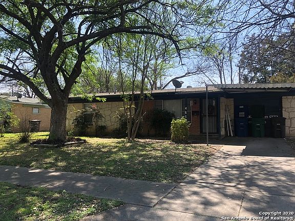 2nd image of 4610 Dellcrest Dr