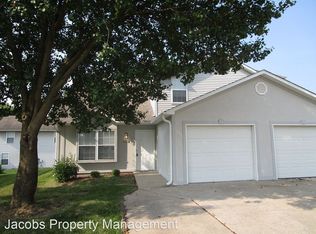 2414 Harbor Park Dr, Columbia, MO 65201