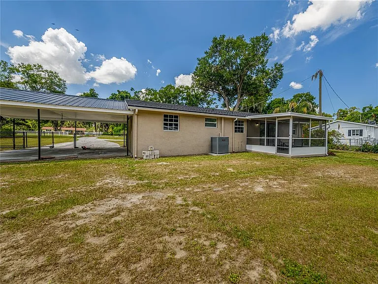 4722 Stearns Rd — Photo 18