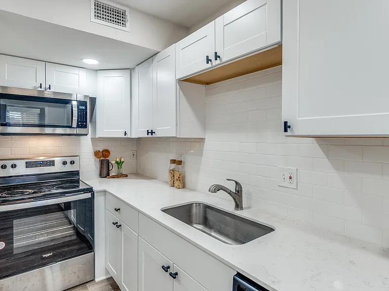 10211 Regal Oaks Dr #120 — Photo 15