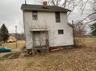 1914 2nd St NE, Canton, OH 44704