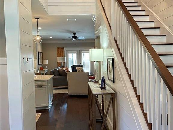 4th image of 197 Township Bluff Cir