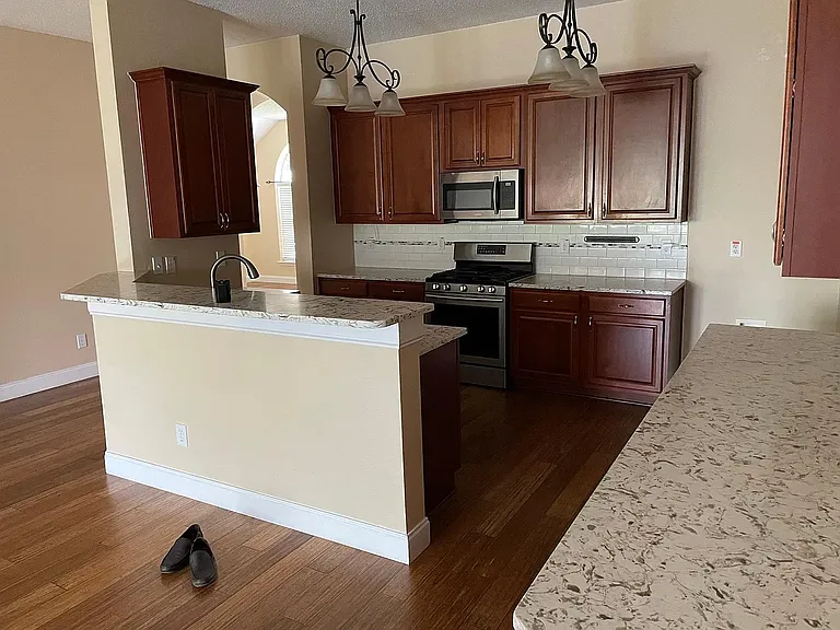 2602 Hearthside Ln — Photo 9