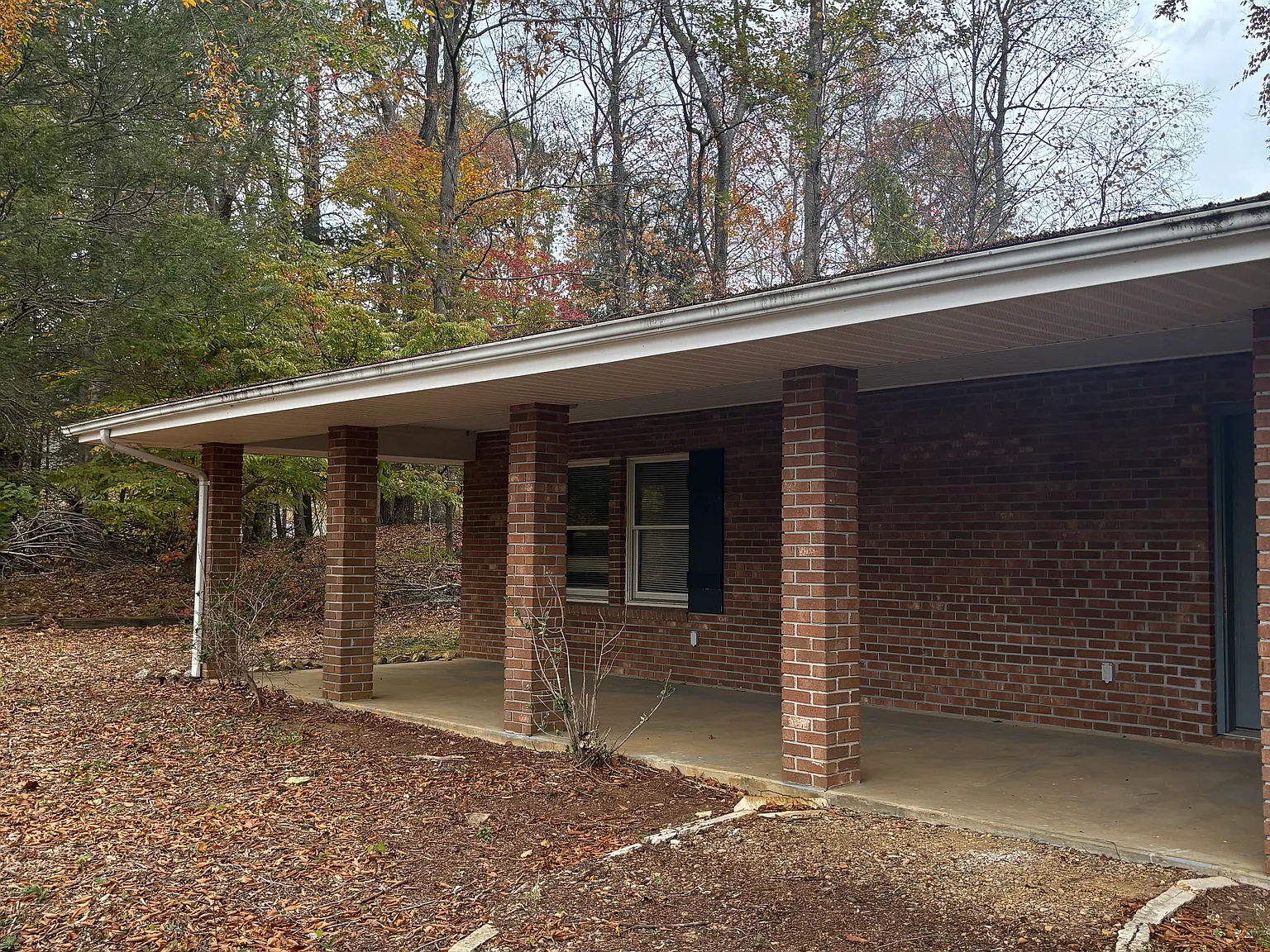 3 bed, 1793 sqft, $1,950 — Photo 2