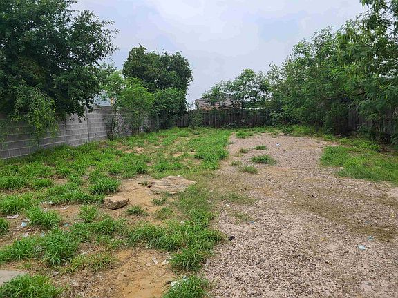 5th image of 6035 Olmos Dr