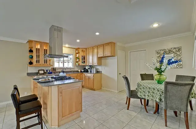 1034 Wallace Dr — Photo 12
