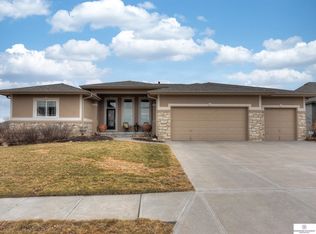11519 Scott St, Omaha, NE 68142