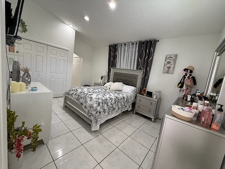 9640 SW 146th Ct #1 — Photo 4