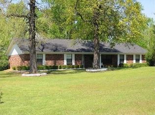 5502 Deer Creek Dr, Texarkana, TX 75503