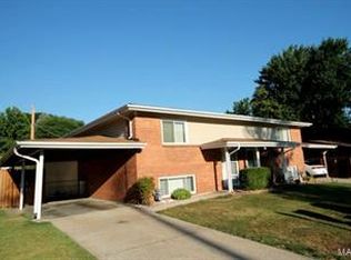 3337 Elm St, Saint Charles, MO 63301