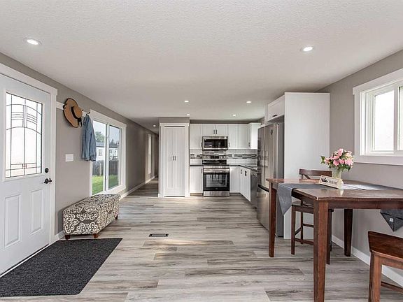 3rd image of 5344 76th St #30
