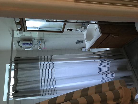 5th image of 3508 N Wilton Ave APT G2
