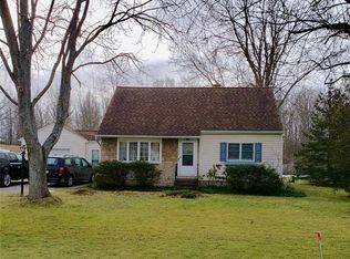 2794 Stenzel Ave, North Tonawanda, NY 14120