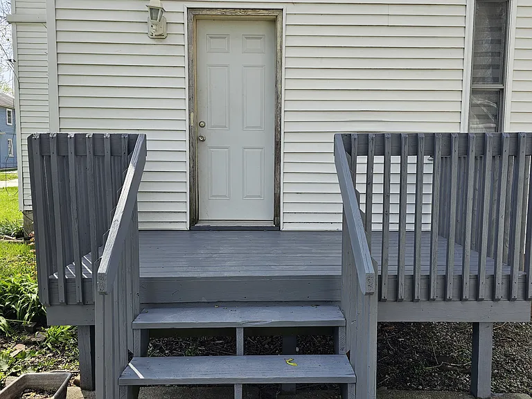 128 N Jackson St — Photo 14
