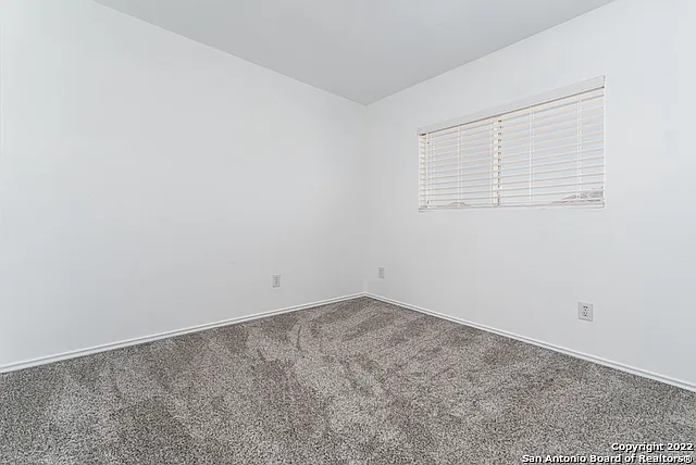 102 Mallow Grv — Photo 25