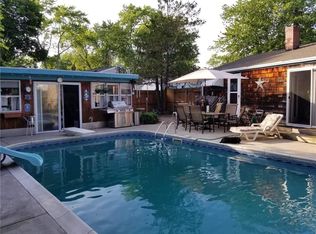 152 Gulf St, Warwick, RI 02886