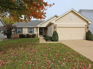 437 Summer Top Ln, Fenton, MO