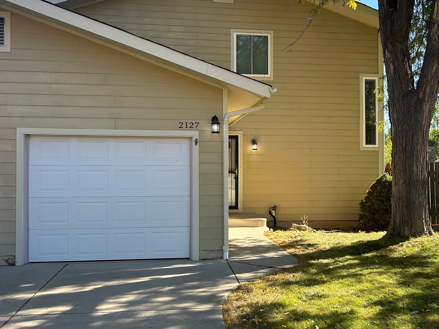 2 bed, 1680 sqft, $2,050 — Photo 2