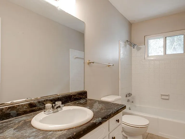 3814 Cherwood Ln #B — Photo 14
