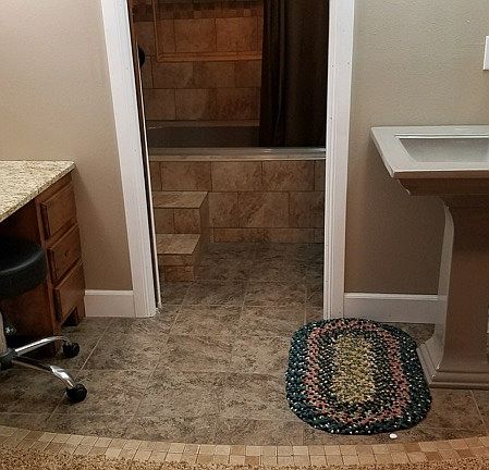 Entry to master bath