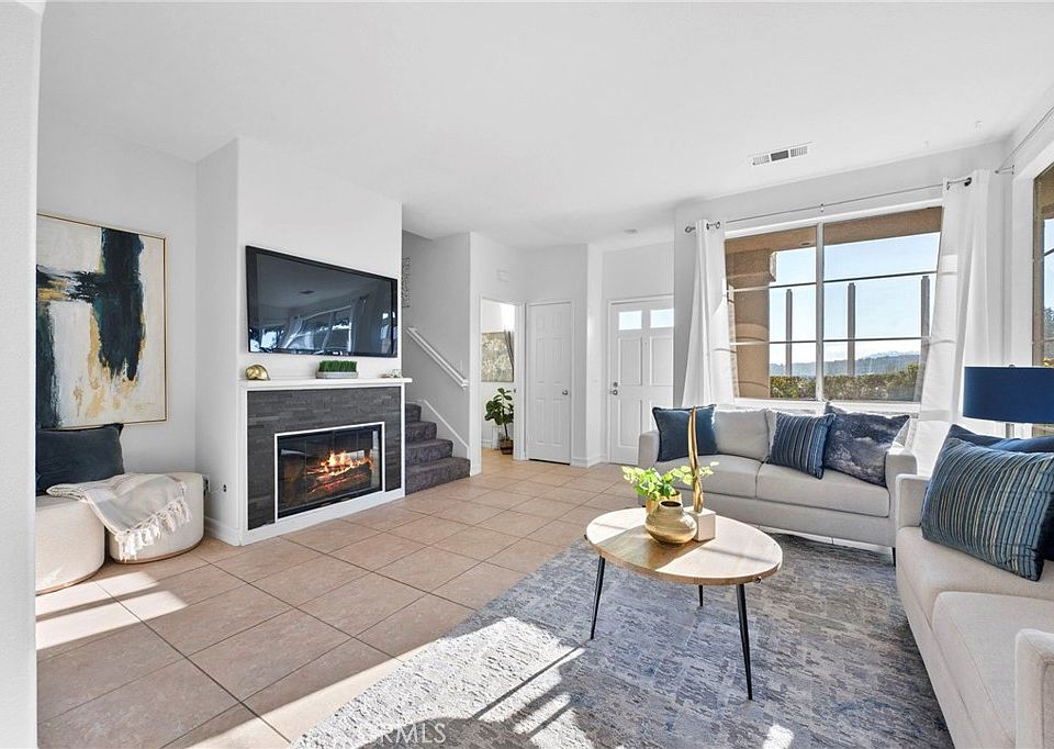 1st image of 35 Tradewinds