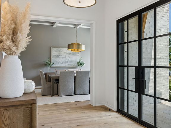 5th image of 1705 Reflection Ln