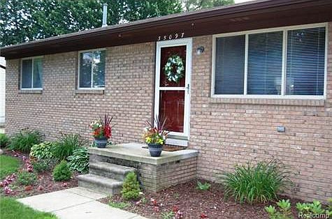 2nd image of 35097 Florence St