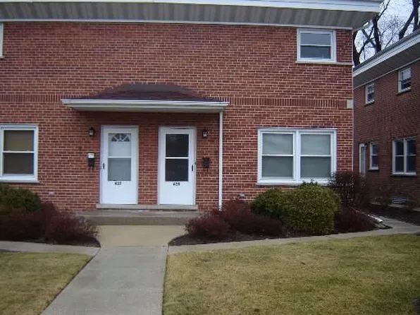 451 S Elmhurst Rd, Mount Prospect, IL 60056