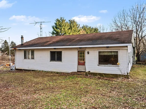 7651 S Ave W, Schoolcraft, MI 49087