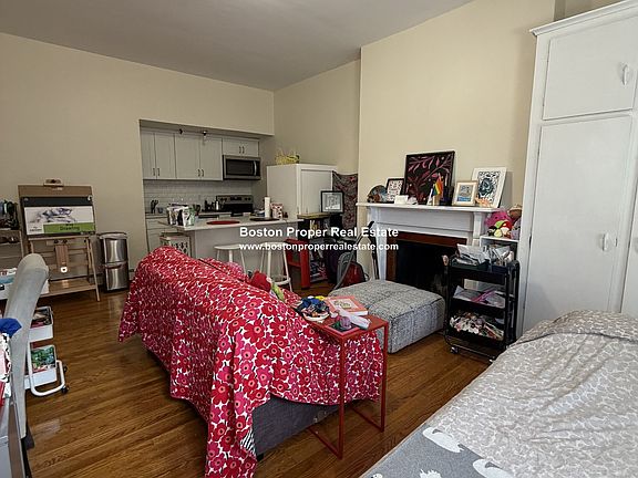 5th image of 337 Beacon St APT 7