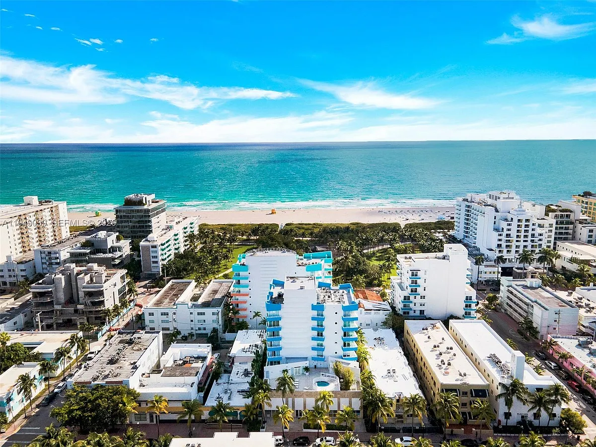 Building Photo - 225 Collins Ave #6J