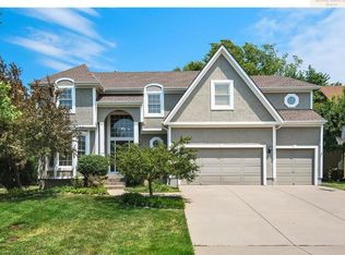 14213 Rosehill St, Overland Park, KS 66221