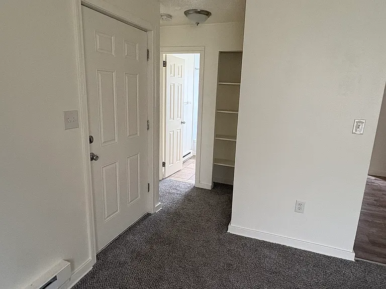 45 Windwood Ct #E — Photo 2