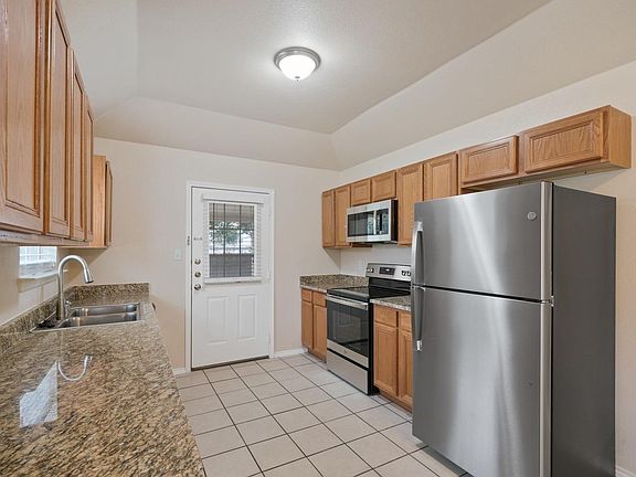 4th image of 236 Rosalie Dr