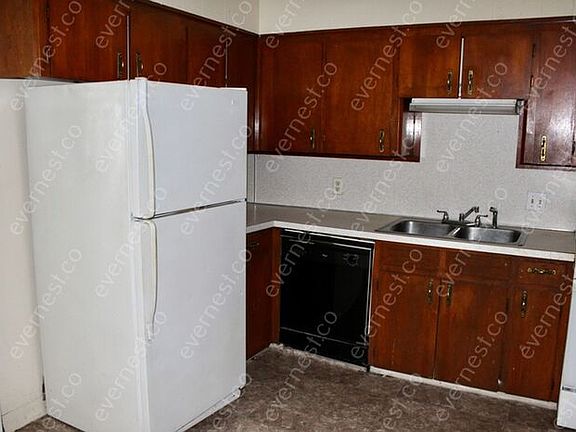 2nd image of 1013 W Scenic Dr