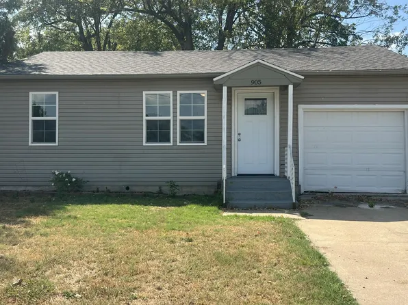905 S Griffith Avenue, Aurora, MO 65605