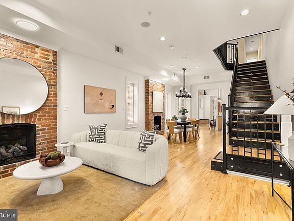 3rd image of 1314 Kenyon St NW